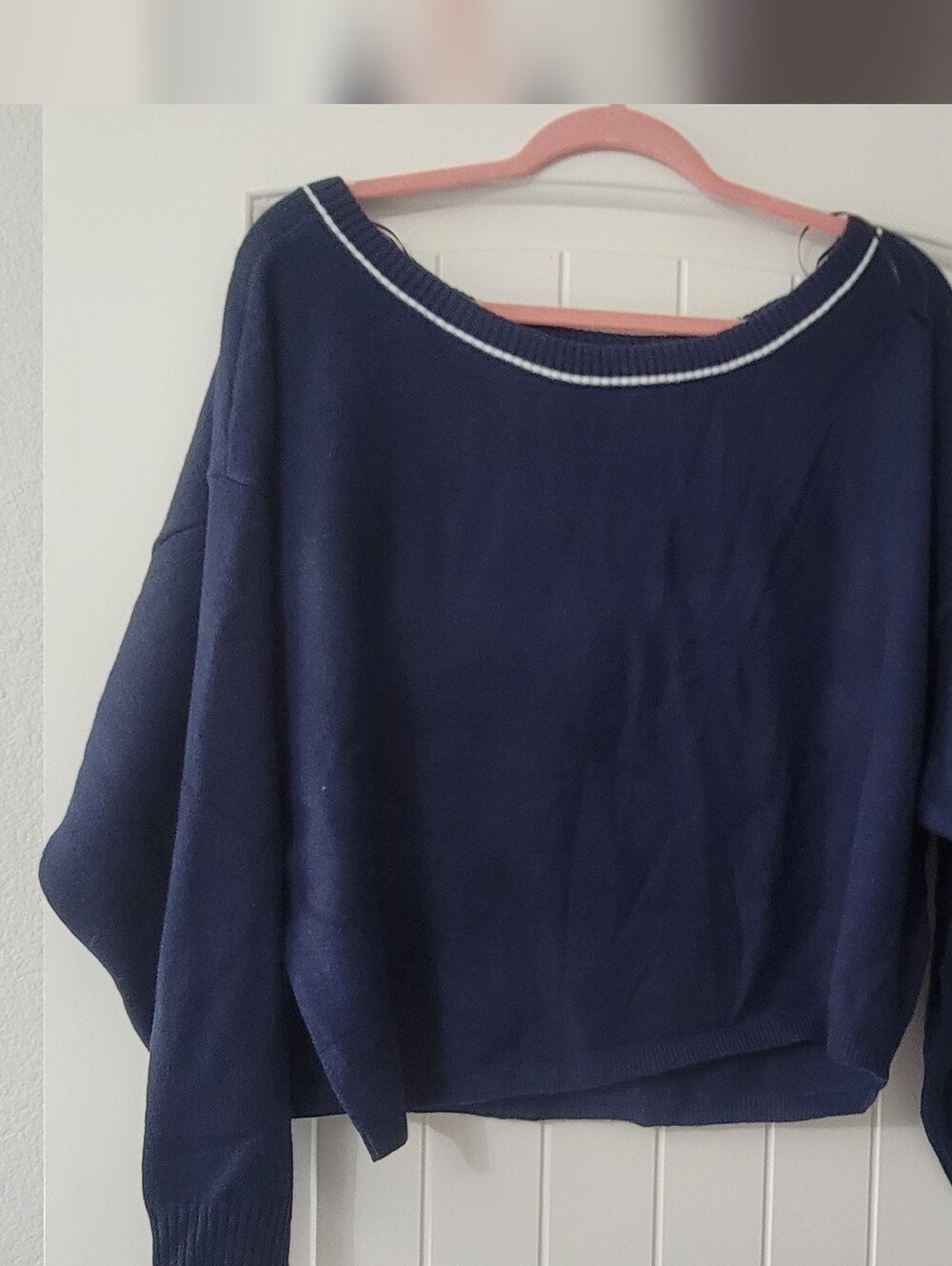 Hollister Gilly Hicks Cozy Off-the-Shoulder Sweater Sz L NWT